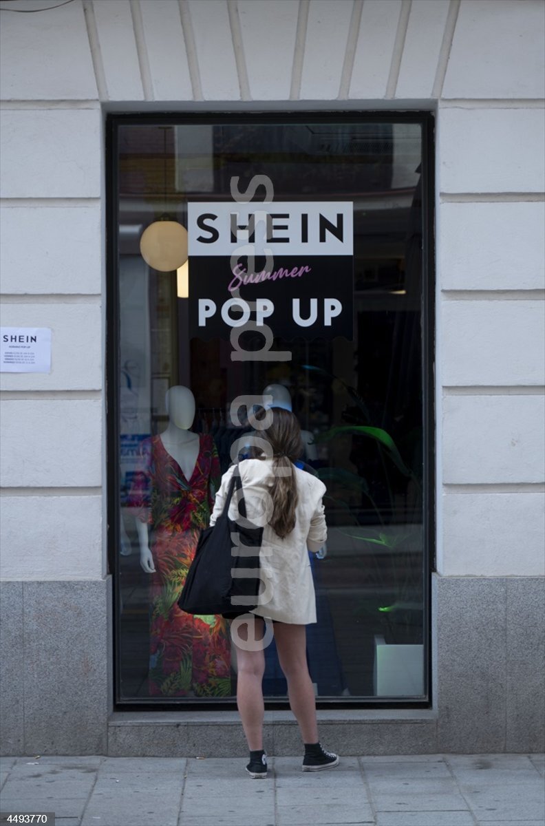 Colas kilométricas en la apertura de la primera tienda de Shein en