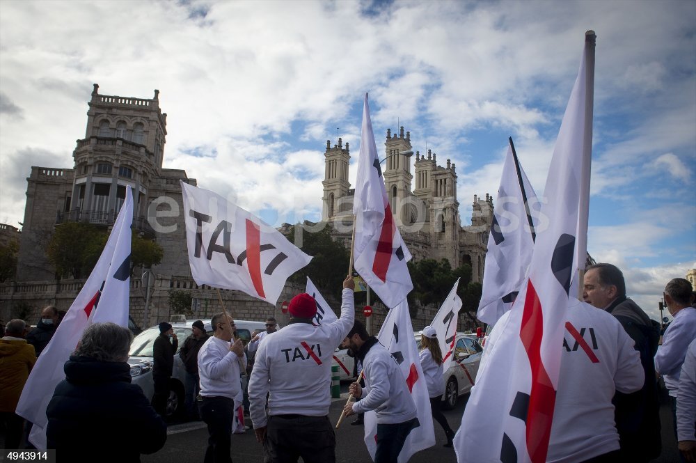 La Federación Profesional Del Taxi De Madrid Celebra Una Marcha Pacífica Contra El Reglamento 3836