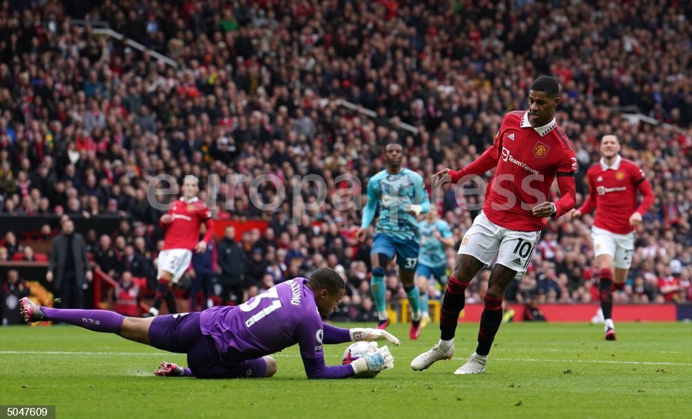 Amad Diallo scored a stunning hat-trick to secure Manchester United a dramatic 3-1 win over Southampton at Old Trafford. - News - Nogomania Amad Diallo scored a stunning hat-trick to secure Manchester United a dramatic 3-1 win over Southampton at Old Trafford. - News - Nogomania