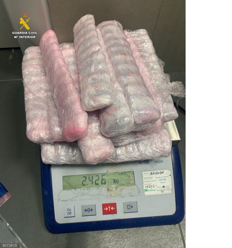 Cádiz.-Sucesos.- Detenida una mujer con dos kilos de hachís adosados a su cuerpo en el helipuerto de Algeciras Droga intervenida en el helipuerto de Algeciras.