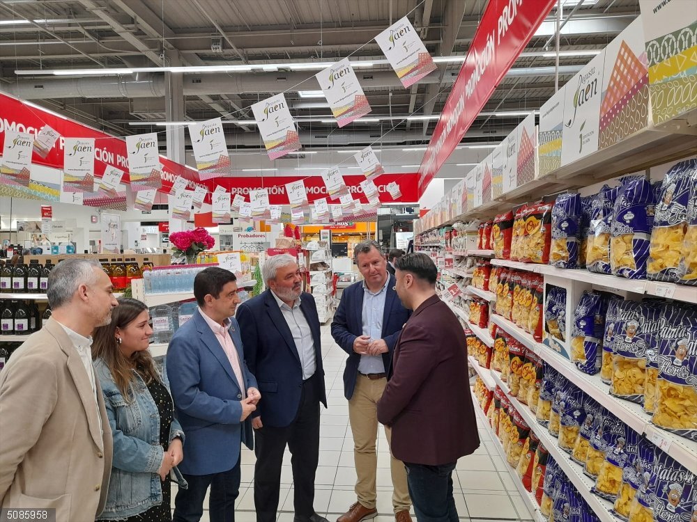 Alcampo.- Más de 200 productos Degusta Jaén se promocionan hasta el 9 de abril en el Alcampo de Linares Productos Degusta Jaén en el Alcampo de Linares