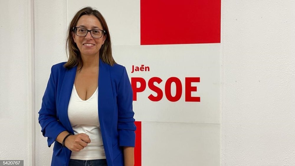 PSOE Councilor África Colomo in Jaén City Council – Image Preview and Information