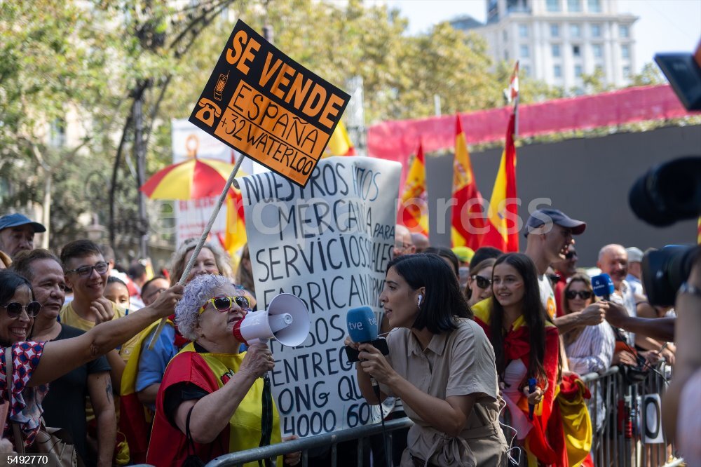 Sociedad Civil Catalana Convoca Una Manifestación Contra La Amnistía En Barcelona Europapress 9298