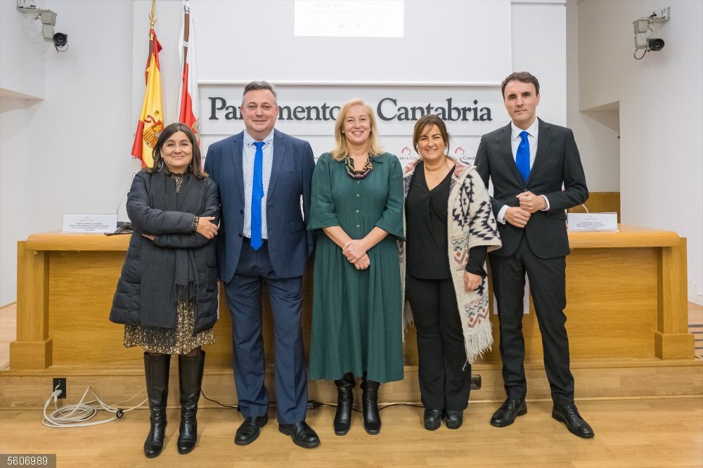 El anteproyecto de Ley de Voluntariado de Cantabria saldrá a consulta pública el 5 de diciembre I Encuentro de Entidades de Voluntariado en el Parlamento, con asistencia, entre otros, de la consejera de Inclusión Social, Juventud, Familias e Igualdad, Begoña Gómez