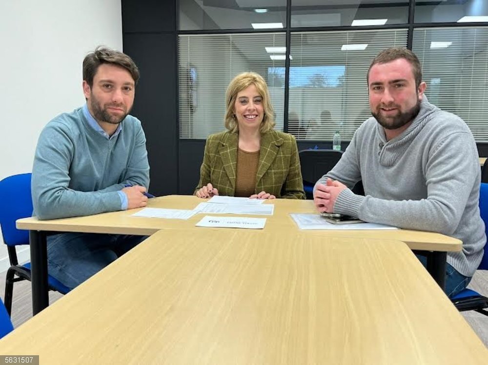 Presupuesto.- El PP critica que las cuentas reduzcan en 2,3 millones las partidas para el desarrollo económico Andrés Ruiz, a la izquierda