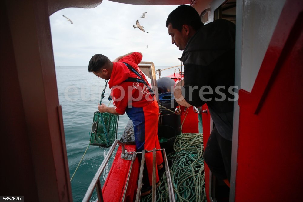 Faenar Salida a faenar del barco ‘Mariñeiro 2’ en Galicia - EUROPAPRESS