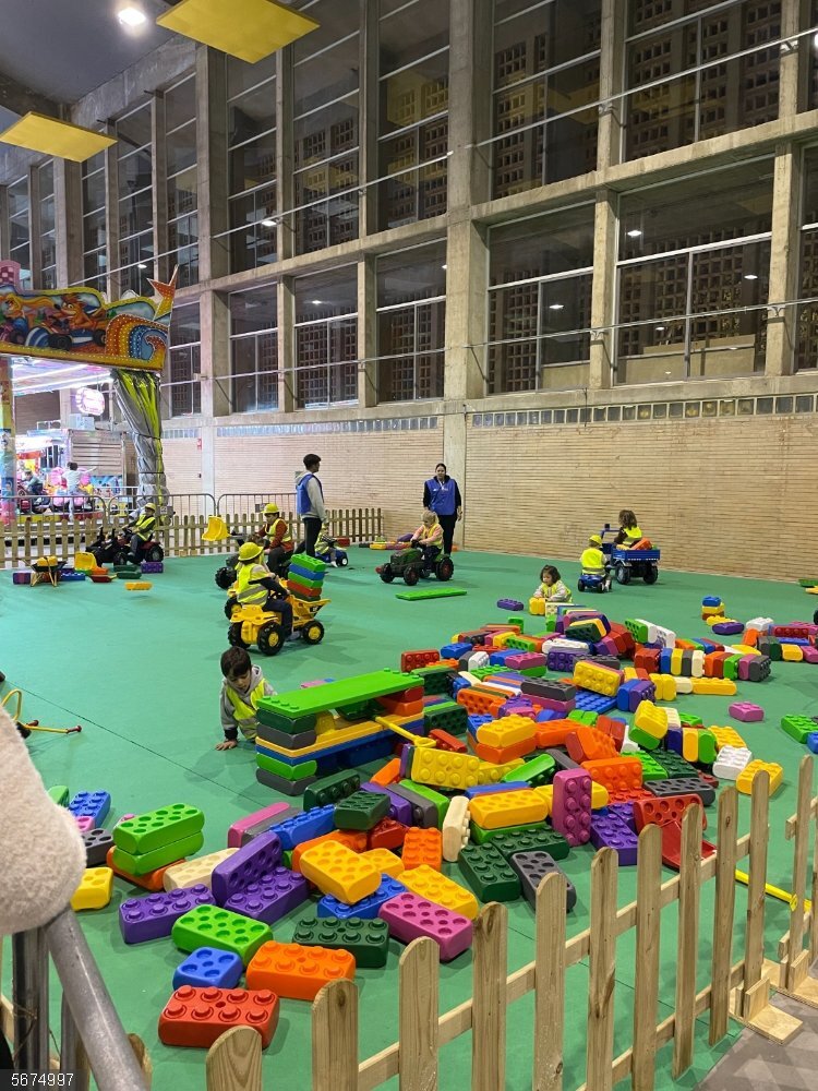 CádizAlDía.- Juvelandia 2023 marca un nuevo récord de asistencia con más de 38.000 personas en 11 días Juvelandia 2023 marca un nuevo récord de asistencia con más de 38.000 visitas durante la Navidad