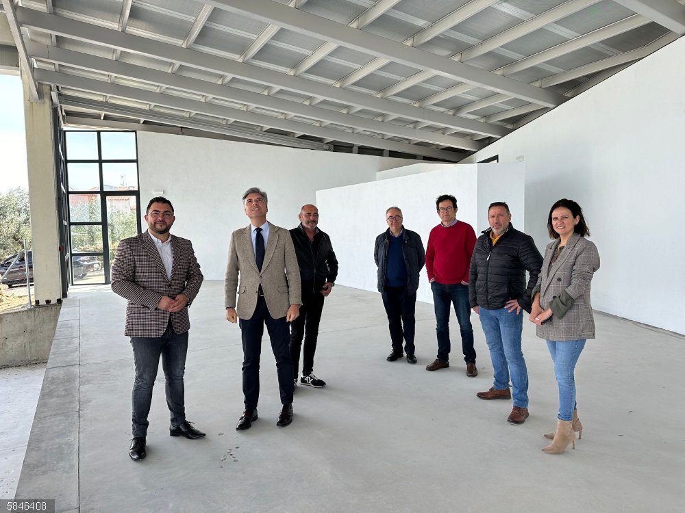 CórdobaÚnica.- El Guijo cuenta ya con una nueva pista de usos múltiples por los planes provinciales de la Diputación El Guijo cuenta ya con una nueva pista de usos múltiples por los planes provinciales de la Diputación de Córdoba