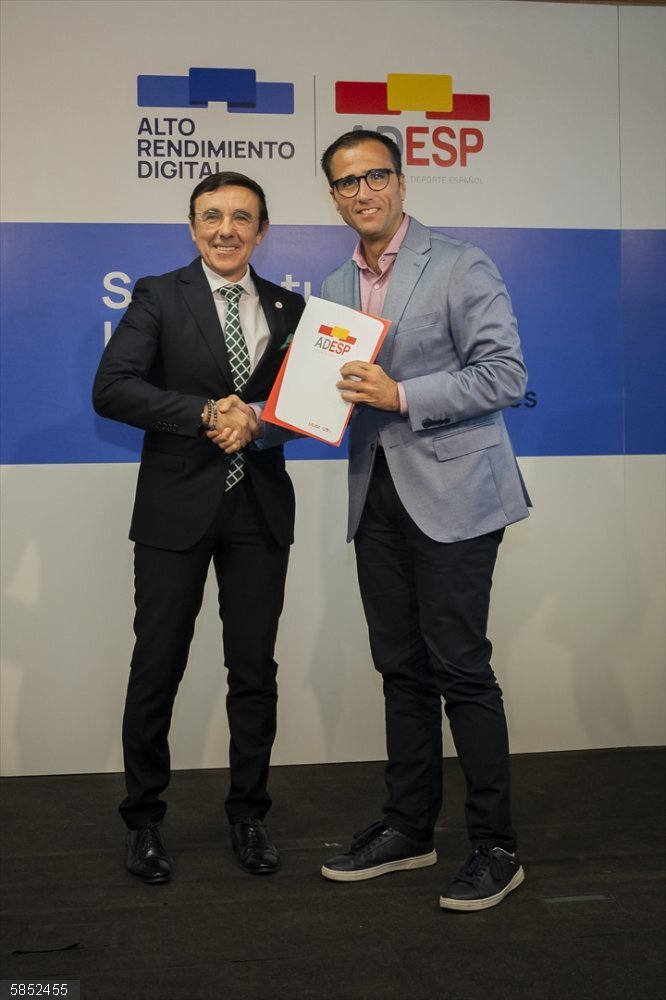 Canarias becará a deportistas de alto rendimiento y nivel autonómico en el programa Alto Rendimiento Digital El viceconsejero de la Actividad Física y Deportes, Ángel Sabroso, en el Consejo Superior de Deportes