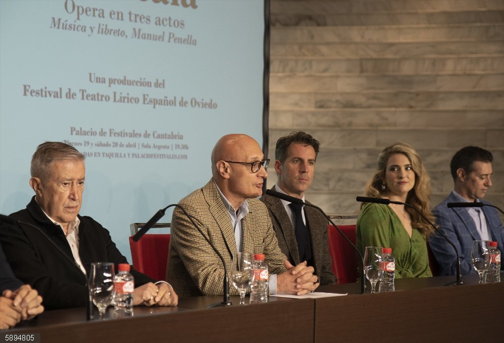 Recala en el Palacio de Festivales 'Don Gil de Alcalá', una "obra perfecta" de Penella El director general de Cultura y Patrimonio Histórico, Juan Antonio González Fuentes, presenta 'Don Gil de Alcalá'