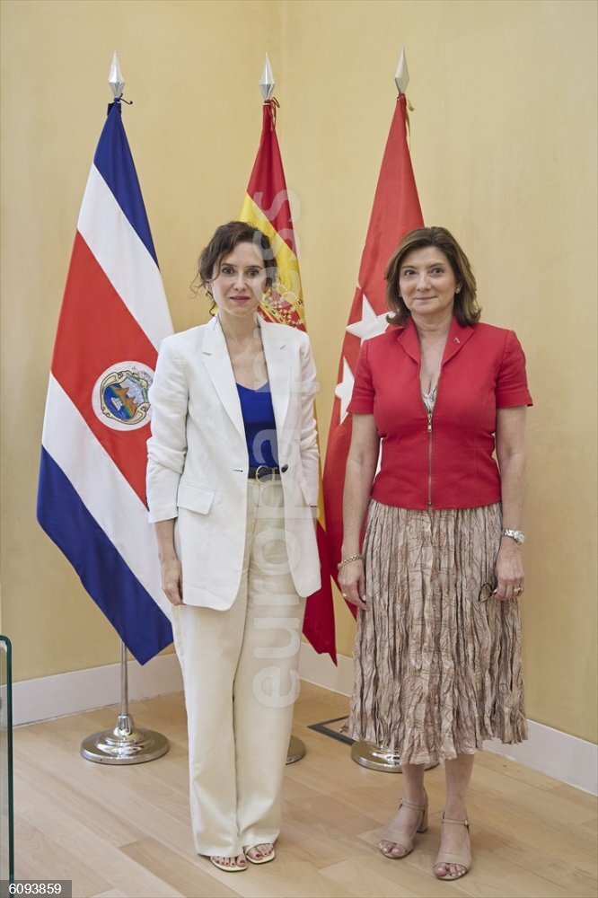 Ayuso recibe a la embajadora de la República de Costa Rica en España, Adriana Bolaños - EUROPAPRESS