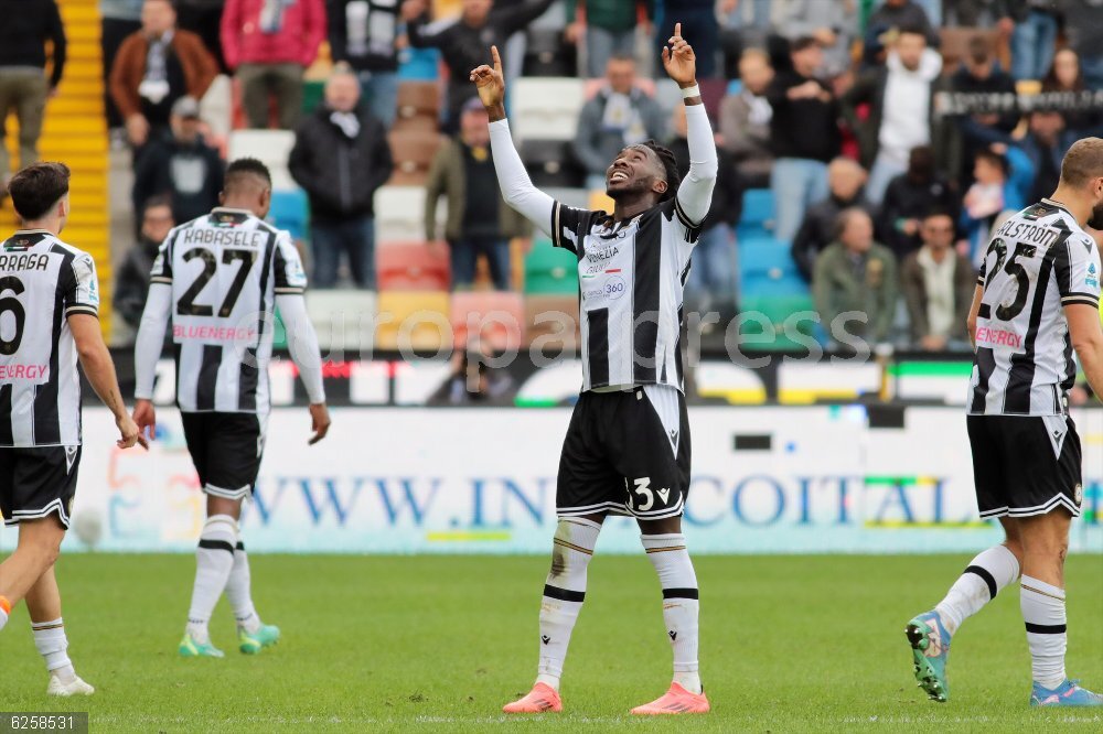 Italy Serie A - Udinese Calcio vs US Lecce 05 October 2024, Italy, Udine: Udinese's Jordan Zemura celebrates scoring his side's first during the Italian Serie A soccer match between Udinese Calcio and US Lecce at the Bluenergy Stadium. Photo: Andrea Bressanutti/LaPresse via ZUMA Press/dpa