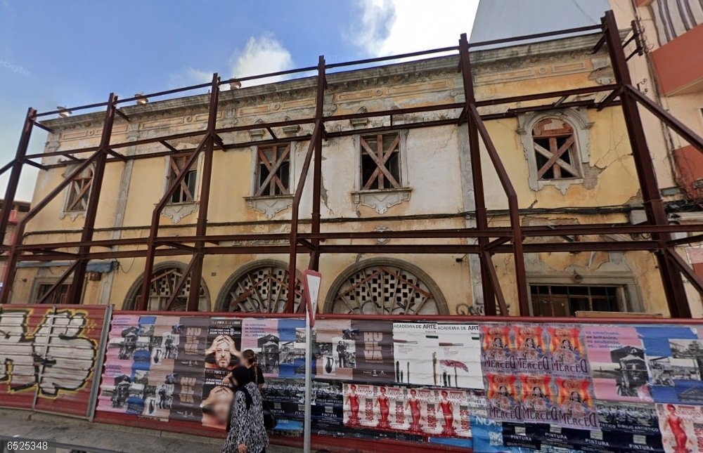 Huelva.- El Ayuntamiento aprueba la demolición del antiguo mercado de La Merced conservando íntegramente su fachada Fachada del antiguo mercado de La Merced.