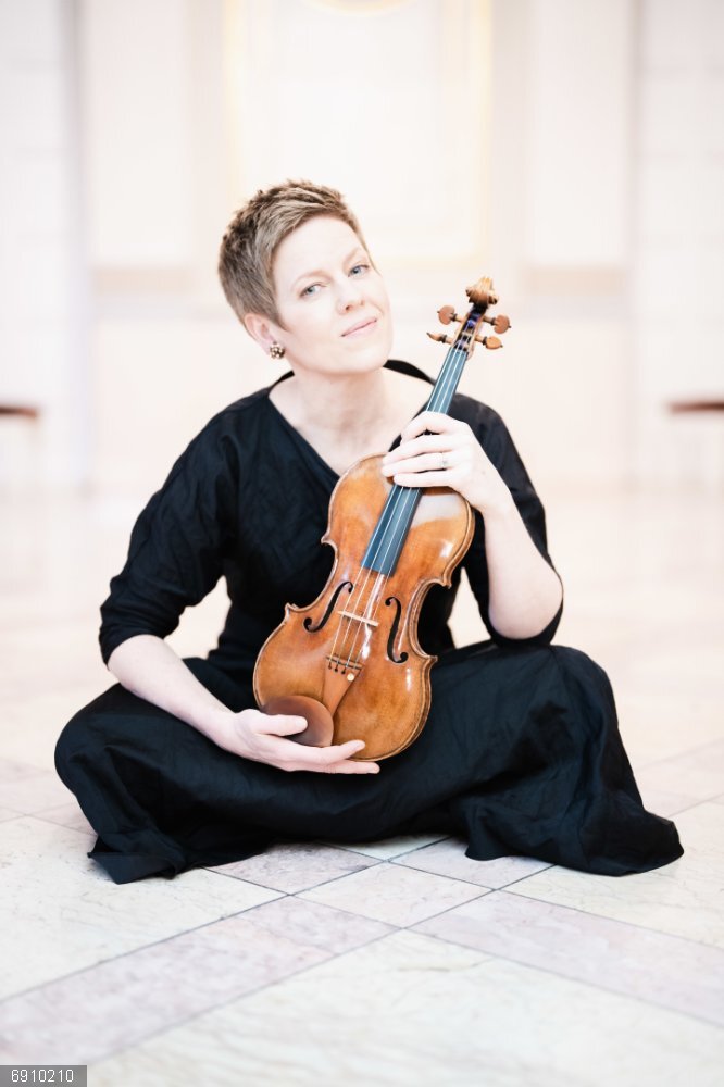 Isabelle Faust sustituirá en el FIS a Hilary Hann, que no estará por "razones médicas" Isabelle Faust, sustituta de Hilary Hann en el concierto del 30 de agosto en el Festival Internacional de Santander