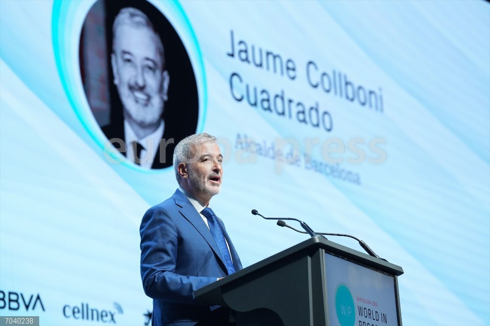 Prisa celebra la segunda edición del foro 'World in Progress' en Barcelona El alcalde de Barcelona, Jaume Collboni, durante la segunda edición del foro 'World in Progress', en el Palau de Congressos de Catalunya, 20 de octubre de 2025, en Barcelona, Catalunya (España). Prisa organiza la segunda edición de estas jornadas en la que intervienen líderes políticos y expertos internacionales de primer orden en materia económica, sociológica, filosófica y periodística. Se trata de un foro que se centra en los retos de la globalización que afrontan todos los países en estos primeros años del siglo XXI.