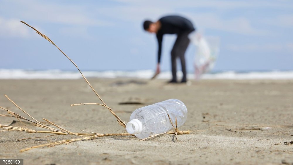 Huelva.- Redes España celebra el sábado una recogida de residuos en la playa del Parador de Mazagón Recogida de residuos dentro de la acción 'Tejer orillas'.
