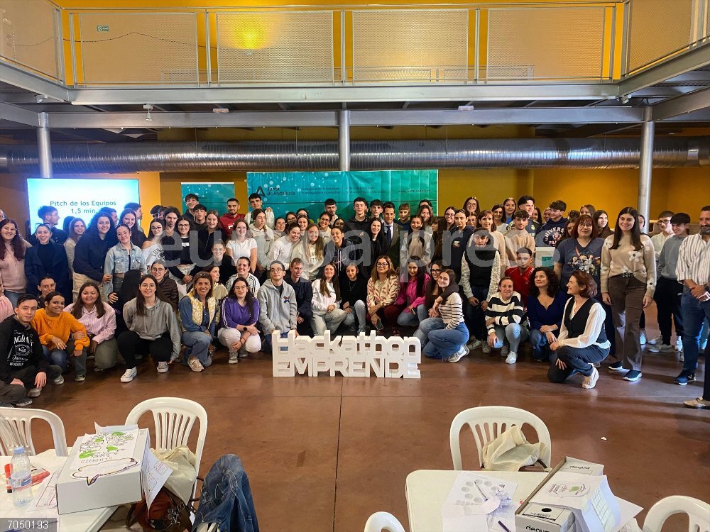 Jaén.-Educación.- Más de 100 estudiantes participan en Baeza en 'Hackathon' para potenciar sus habilidades emprendedoras Participantes en el 'Hackathon'.