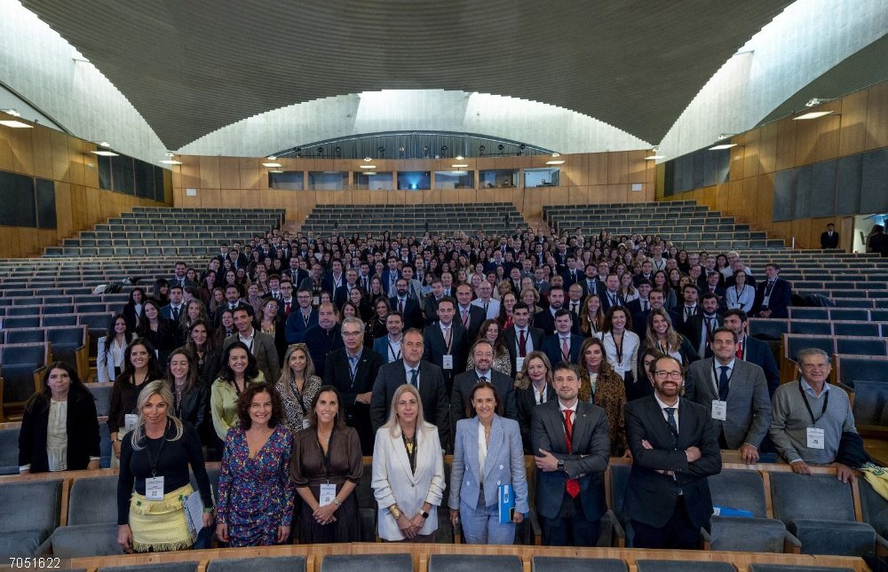 Economía.- Inspectores de Hacienda proponen nacionalizar la inspección fiscal, que está ahora regionalizada Foto de familia del XXXV Congreso de la Asociación de Inspectores de Hacienda del Estado (IHE), celebrado en Salamanca.