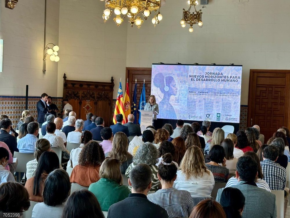 Camarero destaca el "compromiso" del Consell con la cooperación, la dignidad humana y el multilateralismo Camarero destaca el "compromiso" del Consell con la cooperación, la dignidad humana y el multilateralismo