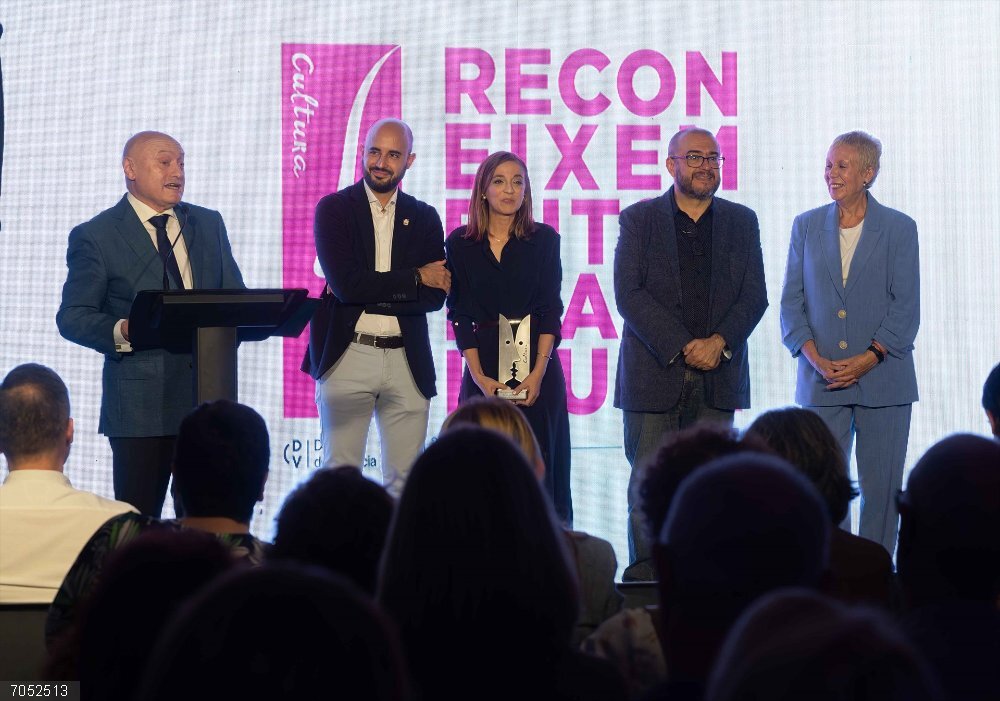 Cultura.- La biblioteca de Algemesí recibe el Reconocimiento de la Cultura 2025 del MuVIM por su "papel fundamental" El MuVIM otorga el Reconocimiento de la Cultura 2025 a la biblioteca de Algemesí