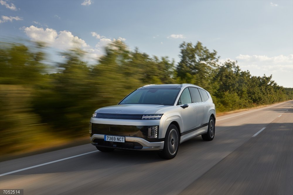 Economía/Motor.- Hyundai Ioniq 9, el modelo eléctrico más 'inteligente' de la marca desde 69.900 euros Hyundai Ioniq 9, el modelo eléctrico más 'inteligente' de la marca desde 69.900 euros.