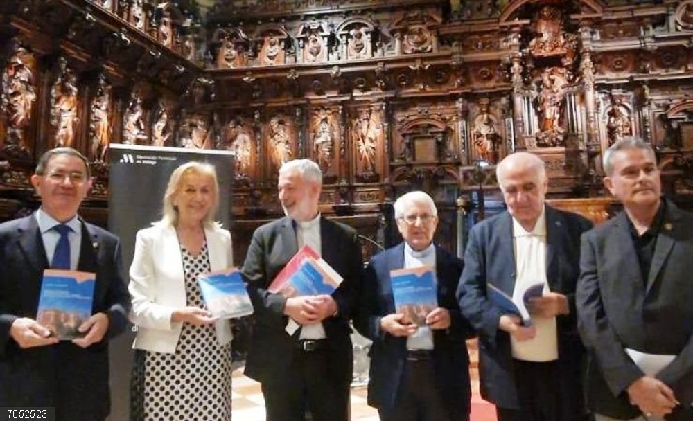 Málaga.- El Centro de Ediciones de la Diputación edita un libro sobre la historia de la Catedral de Málaga El Cedma de la Diputación edita un libro sobre la historia de la Catedral de Málaga