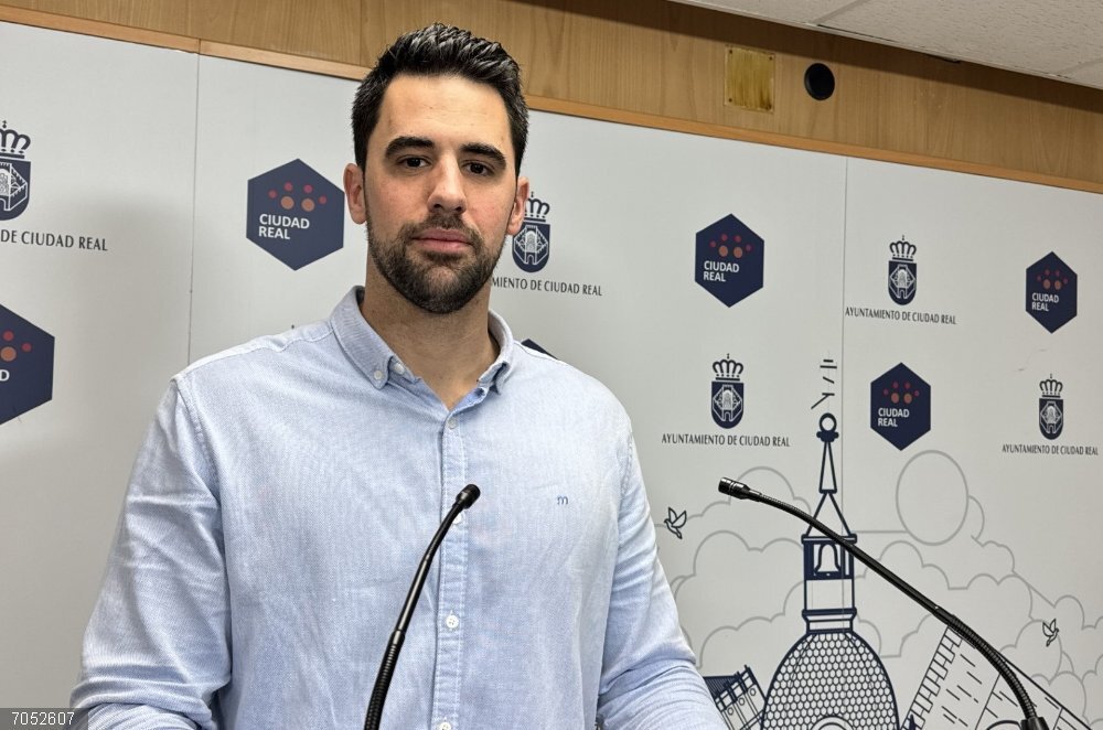 El Club de los Viernes abre un espacio a la diversión y a la conciliación familiar en Ciudad Real El concejal de Juventud e Infancia de Ciudad Real, Pau Beltrán.
