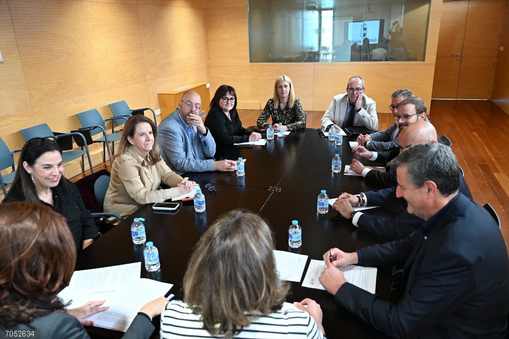 Echa a andar el Consejo Regional de Seguridad y Salud Laboral, que abordará que el transporte vial al trabajo sea seguro Sesión constitutiva del Consejo Regional de Seguridad y Salud Laboral.