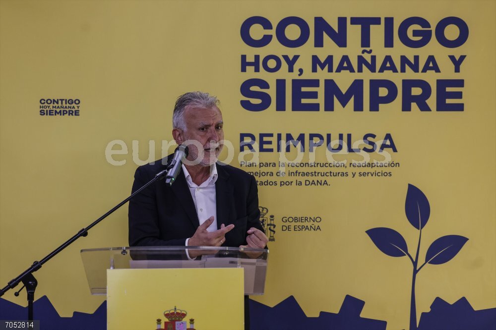 Torres presenta el ‘Visor DANA’ El ministro de Política Territorial y Memoria Democrática, Ángel Víctor Torres, presenta el ‘Visor DANA’, en la Delegación del Gobierno en Valencia, a 24 de octubre de 2025, en Valencia, Comunidad Valenciana (España). El ‘Visor DANA’ es una herramienta digital utilizada para visualizar y analizar datos relacionados con episodios de dana. Permite consultar mapas, imágenes y registros meteorológicos de zonas afectadas por estos fenómenos.