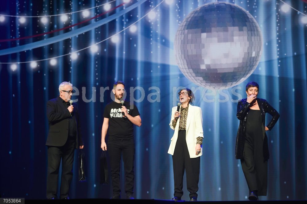 Estreno en Madrid del nuevo show de ‘Mentes peligrosas’ (i-d) Los humoristas Leo Harlem, David Cepo, Ana Morgade y Eva Hache, durante el estreno del nuevo espectáculo de la obra de teatro ‘Mentes Peligrosas’, en Gran Teatro CaixaBank Príncipe Pío, a 24 de octubre de 2025, en Madrid (España). Tras vender más de 140.000 entradas desde su estreno, el espectáculo de humor ‘Mentes Peligrosas’ regresa a Madrid este hoy, 24 de octubre, con un nuevo show en el Gran Teatro CaixaBank Príncipe Pío.