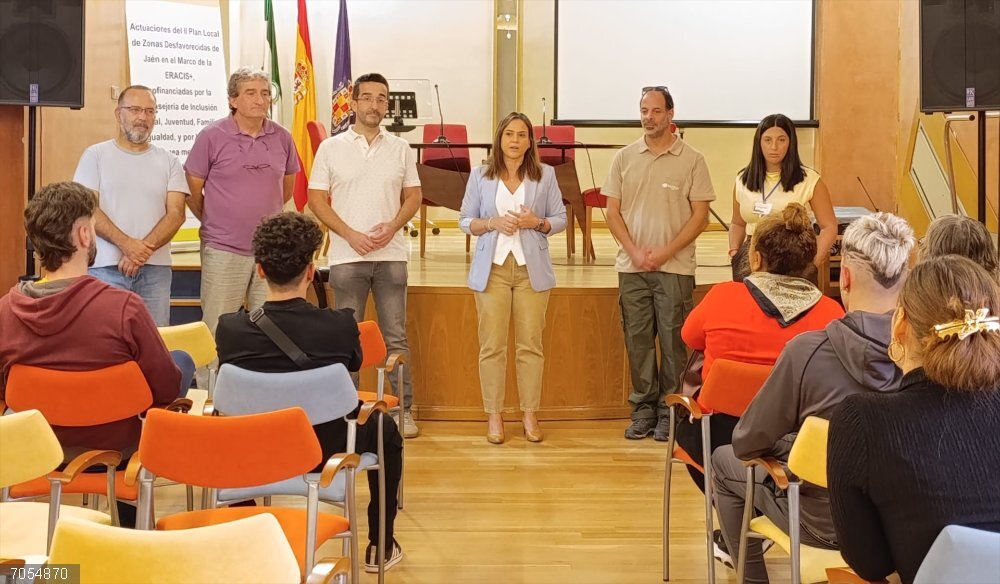 El Ayuntamiento de Jaén pone en marcha tres microproyectos de inserción sociolaboral El Ayuntamiento de Jaén pone en marcha tres microproyectos de inserción sociolaboral