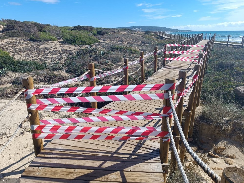 Formentera cierra un tramo de costa por motivos de seguridad tras las últimas lluvias Formentera cierra un tramo de costa por motivos de seguridad tras las últimas lluvias