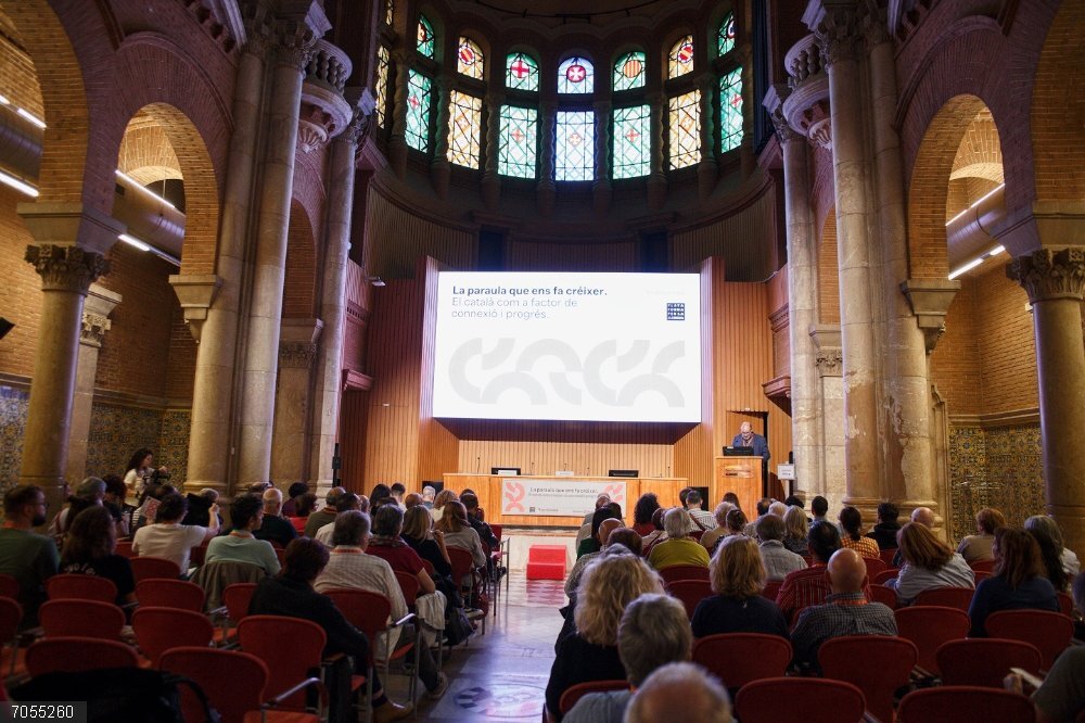 Un seminario de Plataforma per la Llengua analiza el catalán como factor de conexión y progreso Un seminario de Plataforma per la Llengua analiza el catalán como factor de conexión y progreso