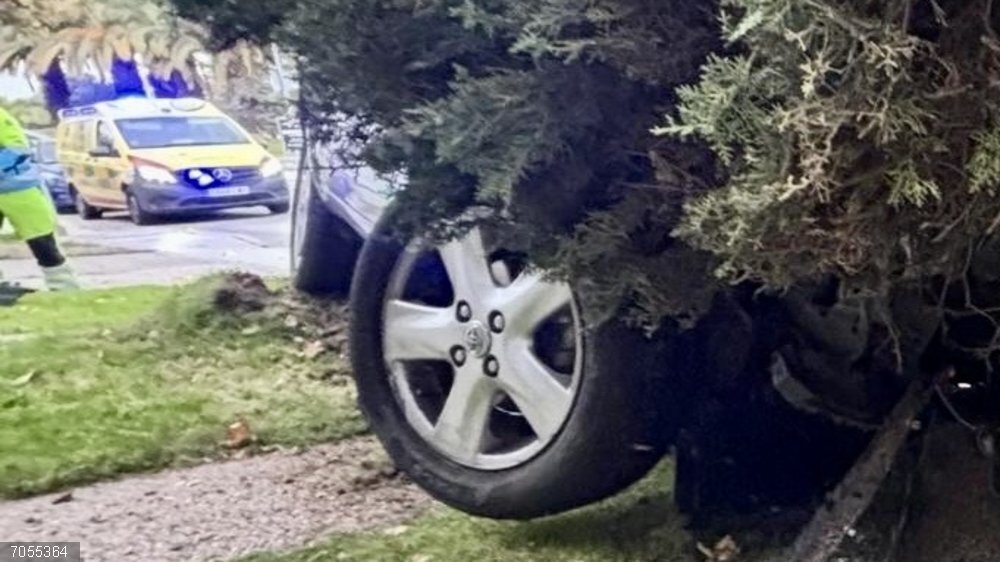 Herido grave un hombre de 70 años tras ser atropellado por un coche que invadió la acera en Las Rozas Herido grave un hombre de 70 años tras ser atropellado por un coche que invadió la acera en Las Rozas