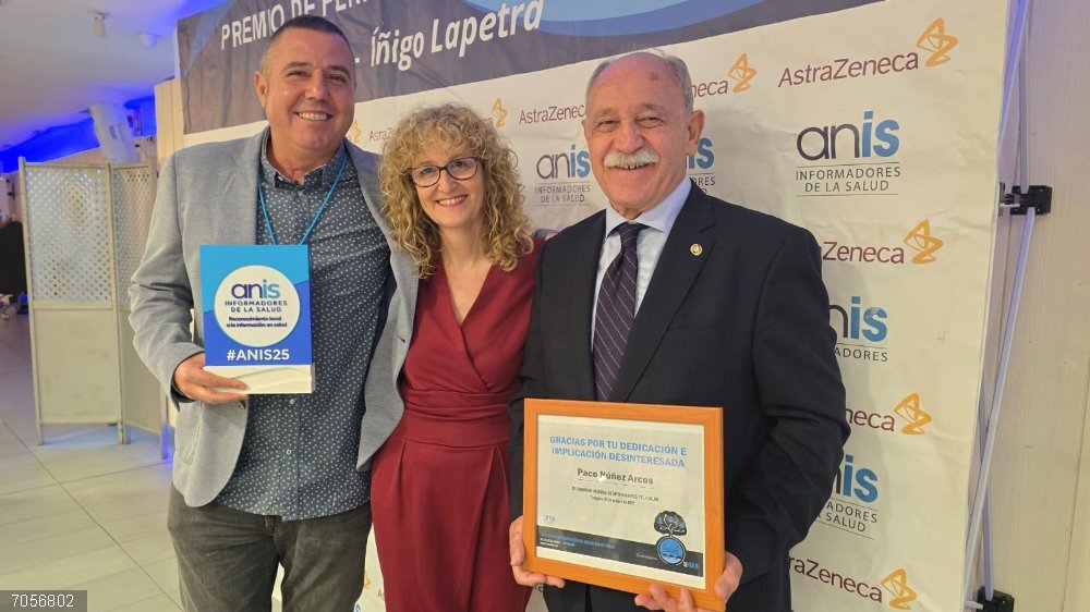 Asociación Nacional de Informadores de Salud premia a Marcos Ruiz ('Ágora') y a David García (Hospital Gregorio Marañón) Los periodistas Marcos Ruiz, (‘Ágora’, de Aragón Radio), y Paco Núñez han sido reconocidos en la gala de la Asociación Nacional de Informadores de Salud.