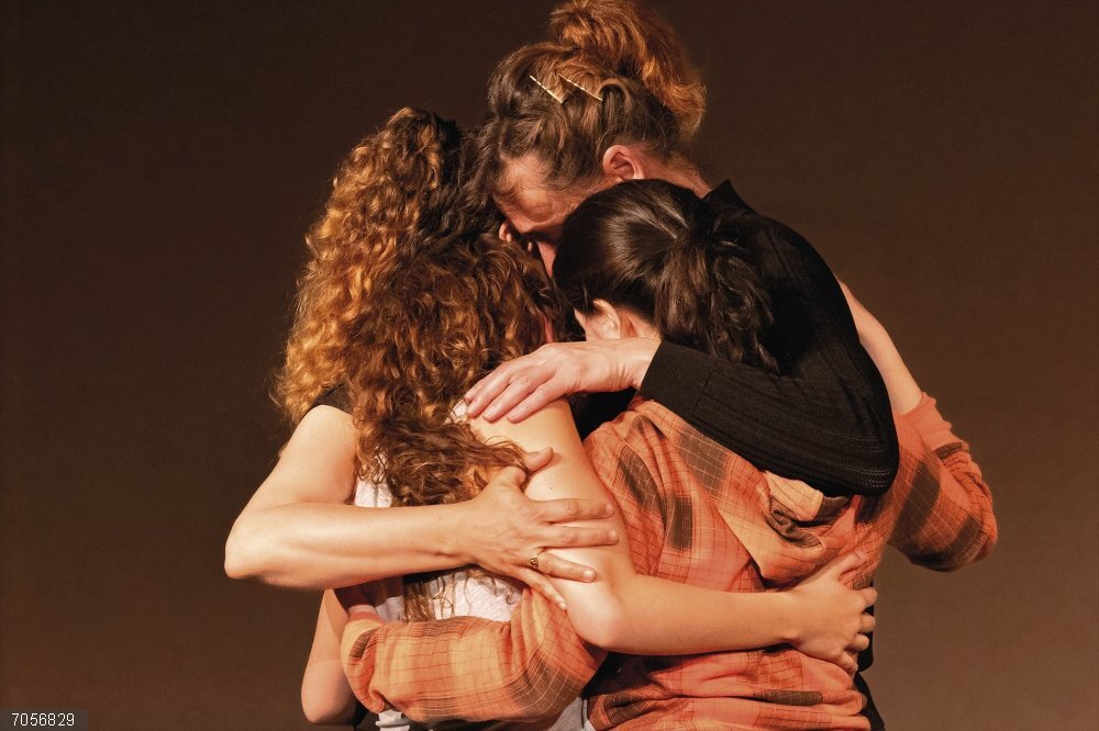 Foto de la obra de teatro 'Podrías ser tú'. Foto de la obra de teatro 'Podrías ser tú'.