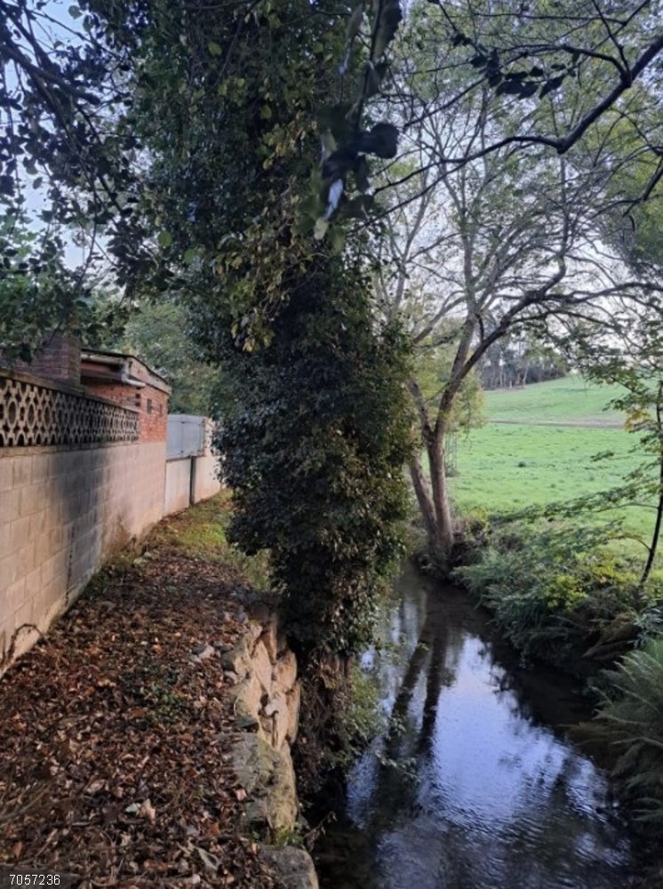 Corvera.- Finalizan los trabajos de mantenimiento y mejora del río Alvares en Cancienes La Confederación Hidrográfica del Cantábrico trabaja en la mejora del río Alvares en Cancienes