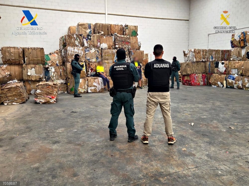 Granada.- Sucesos.- Intervenidas más de 3,2 toneladas de hachís ocultas entre cartones reciclados enviados desde Melilla Incautación de 3,2 toneladas de hachís en la provincia de Granada