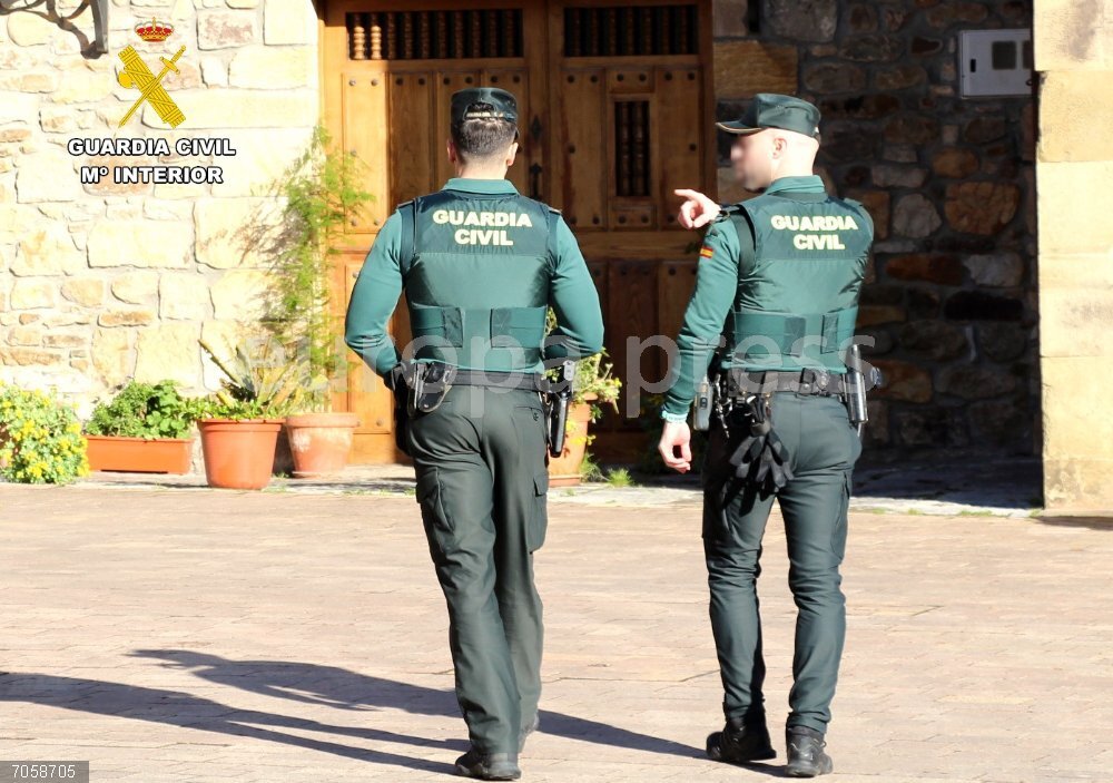 Investigada una mujer por usar la tarjeta bancaria de un hombre con dificultades cognitivas durante 10 años en Laredo Investigada una mujer por usar la tarjeta bancaria de un hombre con dificultades cognitivas durante 10 años en Laredo