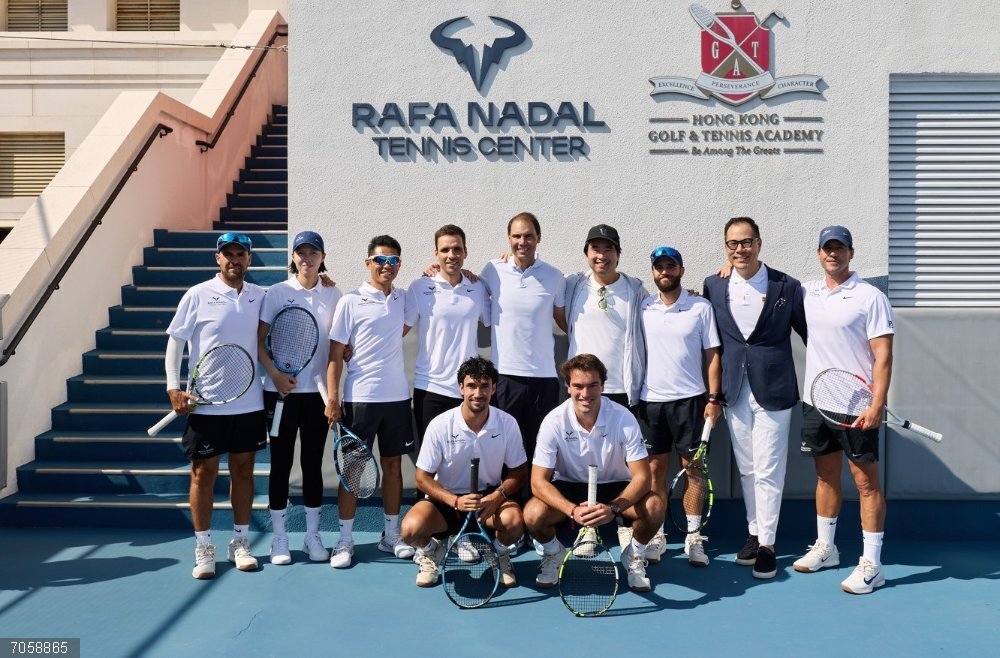 Tenis.- Rafa Nadal visita por primera vez el Rafa Nadal Tennis Center de Hong Kong Rafa Nadal durante su visita al Rafa Nadal Tennis Center de Hong Kong