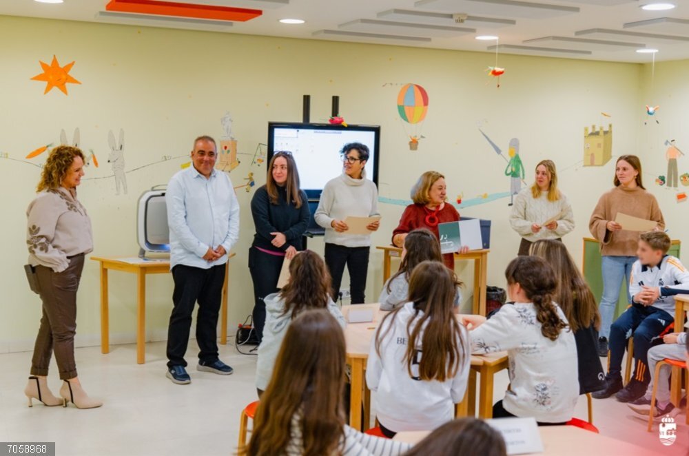San Fernando.- Casi 400 alumnos de los siete colegios públicos acudirán al Archivo de la ciudad para conocer su historia Ndp. Cerca De 400 Alumnos/As De Los Siete Colegios Públicos Pasarán Por El Archivo De La Ciudad Para Descubrir La Historia De San Fernando De Henares