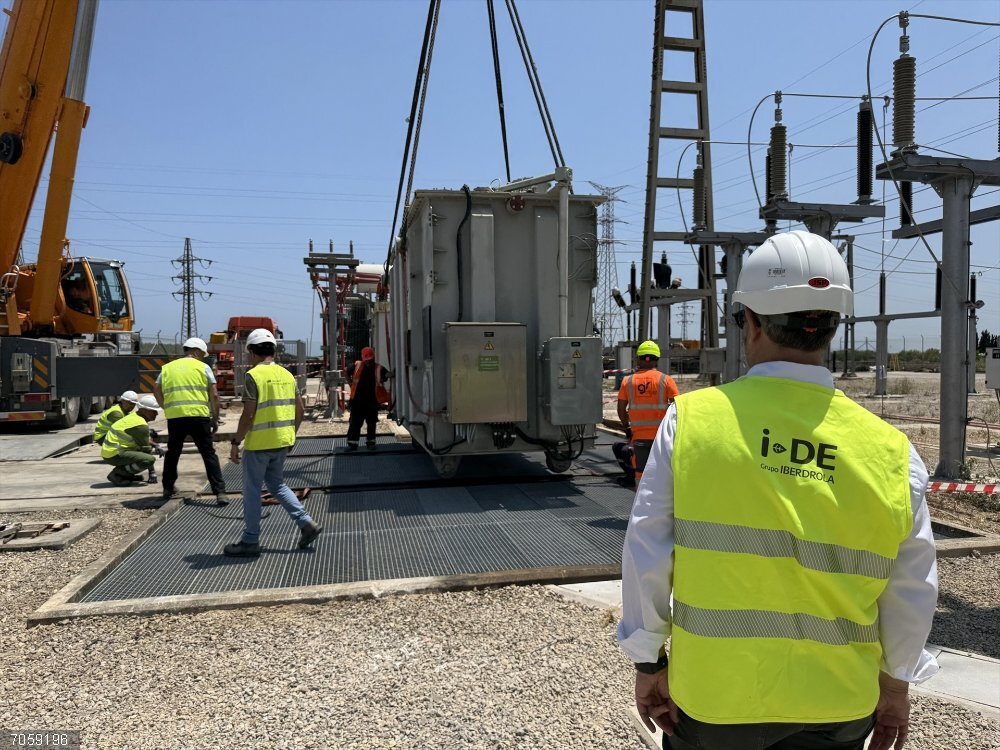 Iberdrola alcanza el 70% de ejecución del proyecto de rediseño de la red afectada por la dana Iberdrola alcanza el 70% de ejecución del proyecto de rediseño de la red afectada por la dana