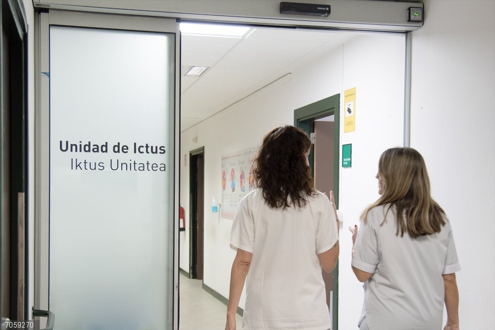 La Unidad de Ictus del Hospital Universitario de Navarra atendió 1.094 ingresos en 2024, cifra similar años anteriores Sanitarias acceden a la Unidad de Ictus del Hospital Universitario de Navarra.