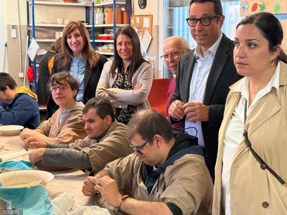 Torijano destaca los centros ocupacionales y los de Día como "esqueleto de integración" de personas con discapacidad Torijano destaca los centros ocupacionales y los de Día como "esqueleto de integración" de personas con discapacidad