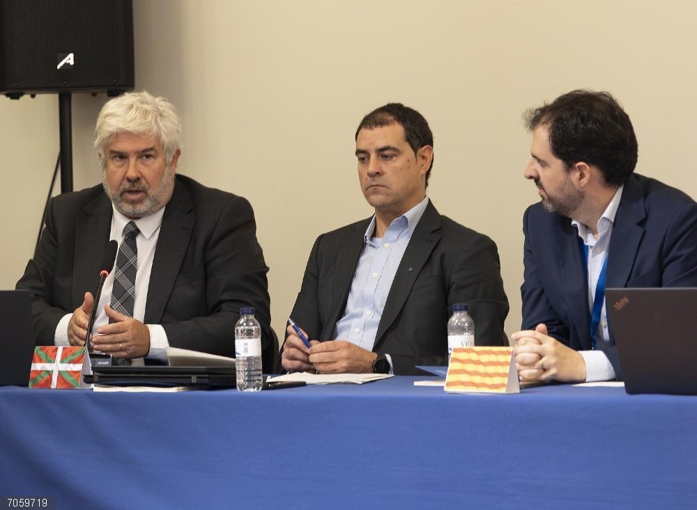 Foro de Economía y Política Regional en el que ha participado el director de Política Económica y Cohesión Europea del Gobierno Vasco, Juan Alberdi Foro de Economía y Política Regional en el que ha participado el director de Política Económica y Cohesión Europea del Gobierno Vasco, Juan Alberdi
