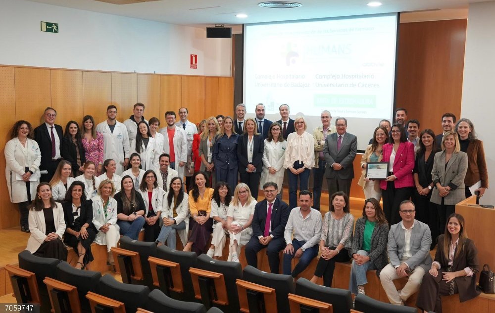 Los Servicios de Farmacia Hospitalaria de Badajoz y Cáceres reciben la Certificación en Humanización de Fundación Humans Los Servicios de Farmacia Hospitalaria de los Complejos Hospitalarios de Badajoz y Cáceres reciben la Certificación en Humanización de la Fundación Humans