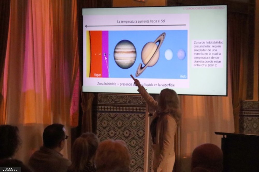 Córdoba.- La UCO se prepara para el 'Trío Ibérico' de eclipses con un nuevo ciclo de 'Mirando al Cielo' Imagen de 'Mirando al cielo 2024'.