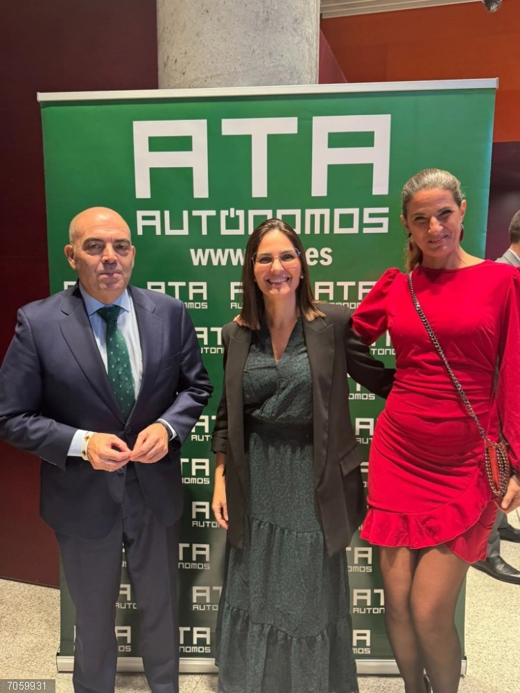 Autcat celebra que los grupos parlamentarios "muestren preocupación" por los autónomos. Autcat celebra que los grupos parlamentarios "muestren preocupación" por los autónomos.