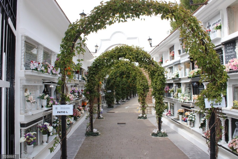 Málaga.- Ayuntamiento de Mijas amplía horario del cementerio municipal con motivo de la festividad de Todos Los Santos Cementerio en Mijas