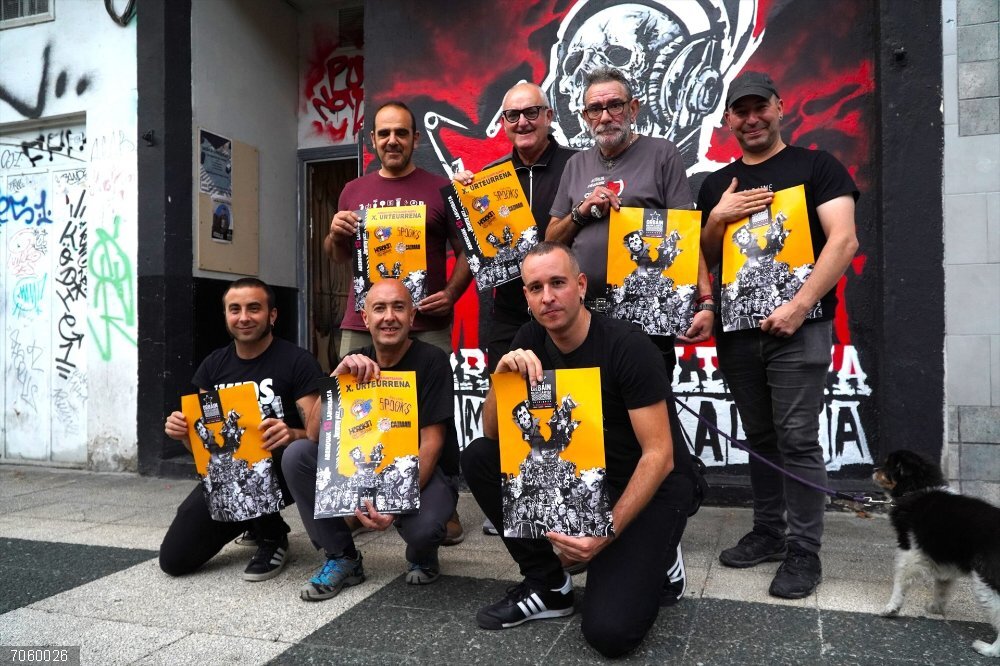 Orbain Kultur Elkartea celebra su décimo aniversario con tres meses de música, teatro y literatura en Vitoria-Gasteiz Presentación de los actos del décimo aniversario